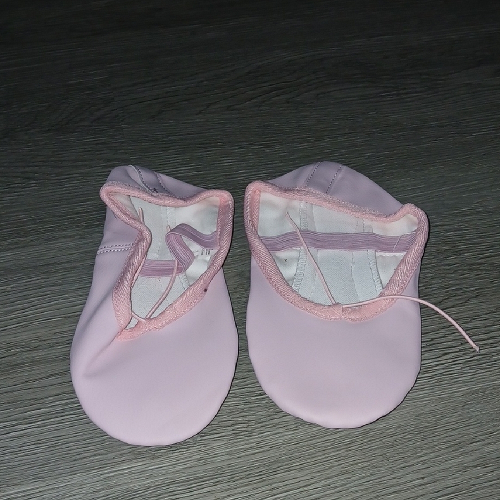 Bezioner pink ballet slippers Sz 34 NWOT